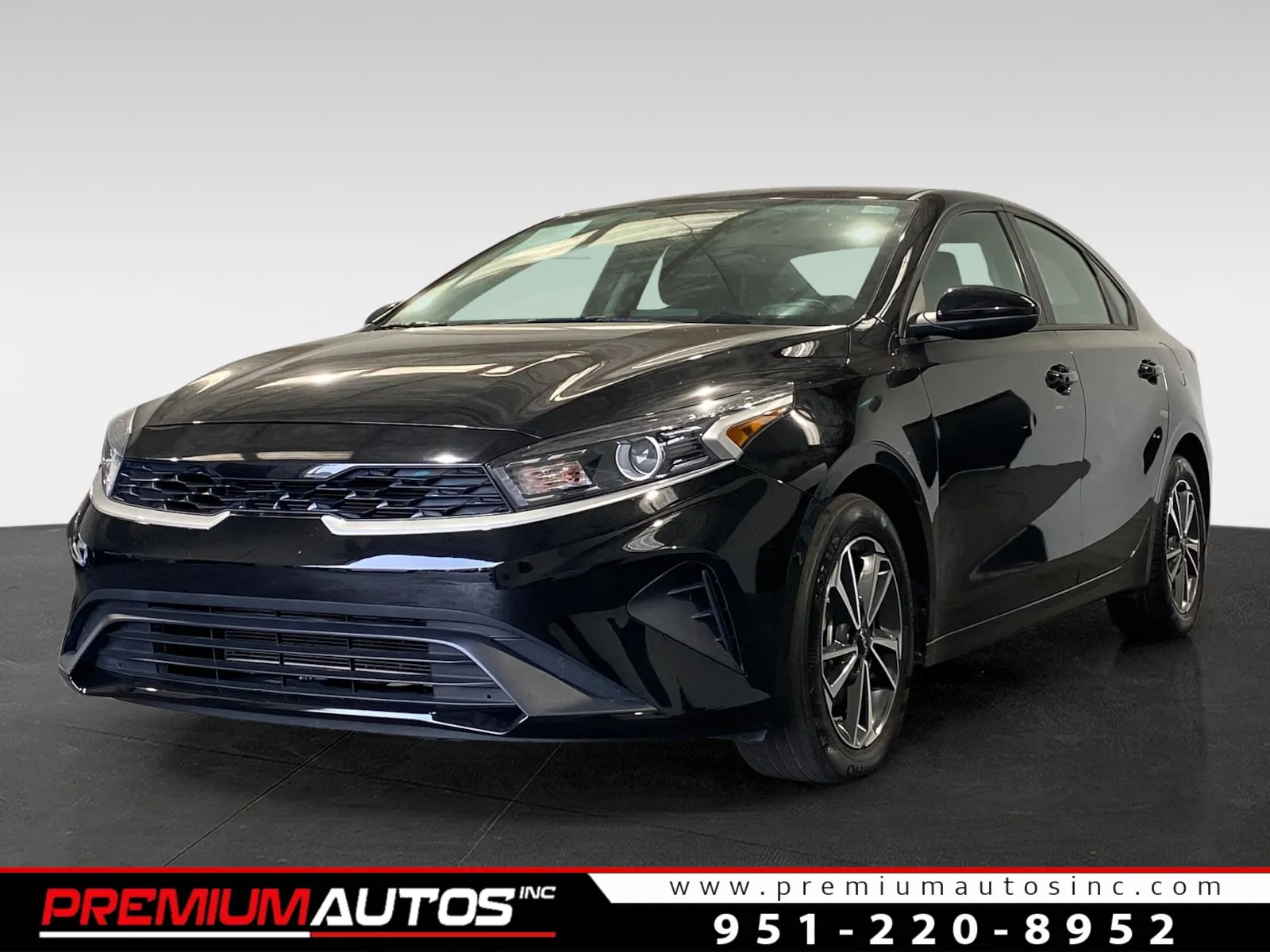 2023 Kia Forte LXS's photo