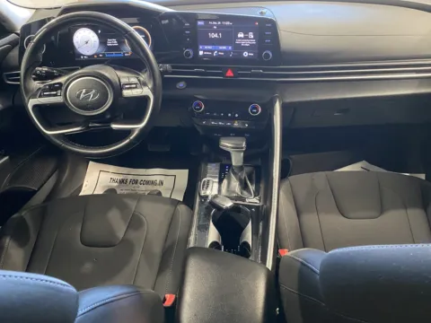 More photos of 2022 Hyundai ELANTRA SEL at Premium Autos - Norco, CA