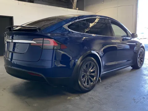 More photos of 2018 Tesla Model X 75D at Premium Autos - Norco, CA