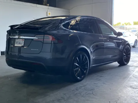 More photos of 2020 Tesla Model X Long Range Plus at Premium Autos - Norco, CA