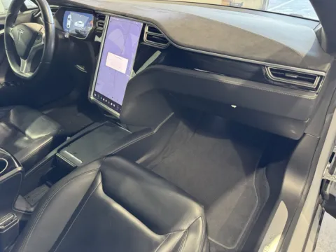 More photos of 2016 Tesla Model S 75 at Premium Autos - Norco, CA
