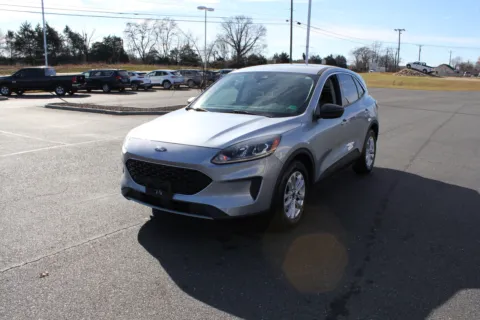 More photos of 2022 Ford Escape SE at Cedar Line Automotive, VA