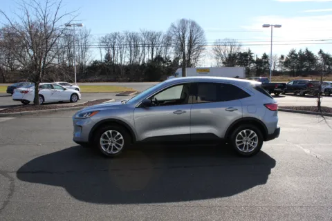 More photos of 2022 Ford Escape SE at Cedar Line Automotive, VA