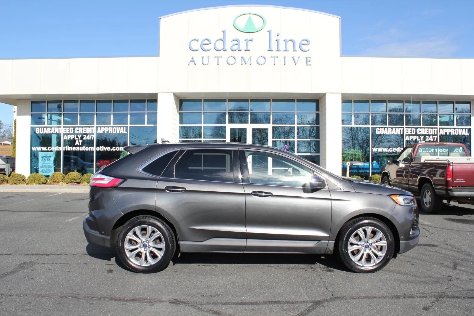 2020 Ford Edge Titanium