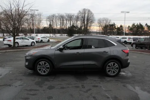 More photos of 2021 Ford Escape Hybrid SEL at Cedar Line Automotive, VA