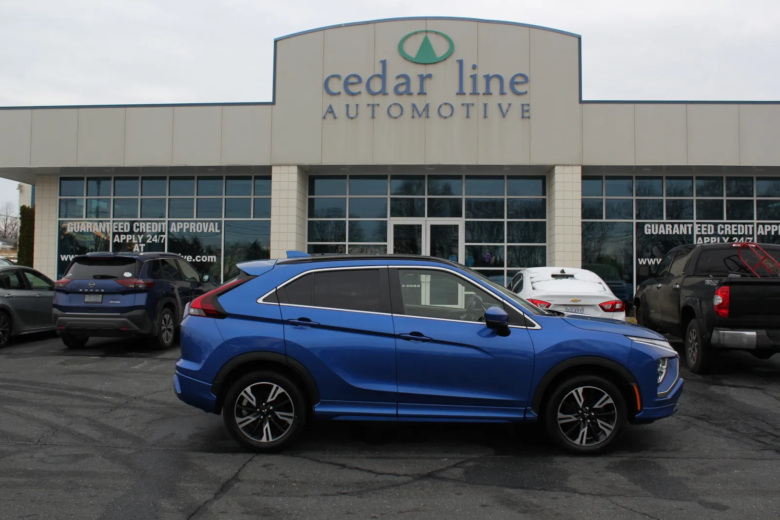 2024 Mitsubishi Eclipse Cross SEL S-AWC's photo