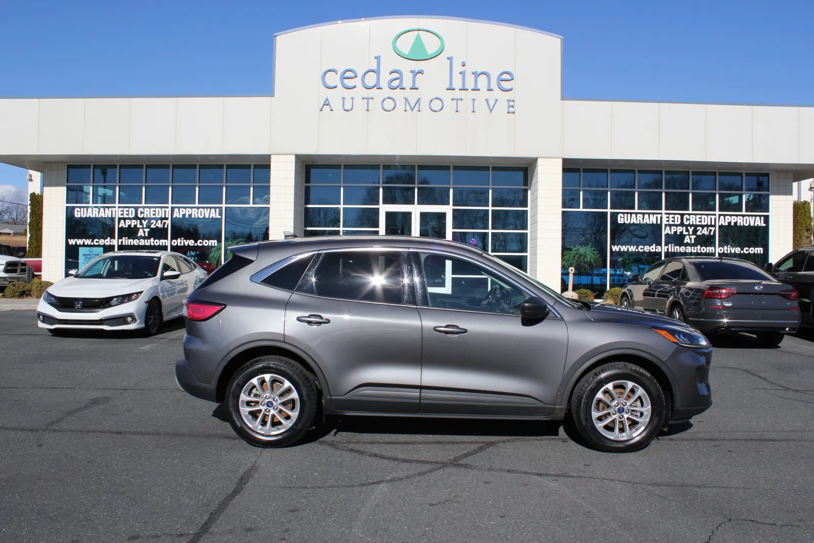 2022 Ford Escape SE's photo