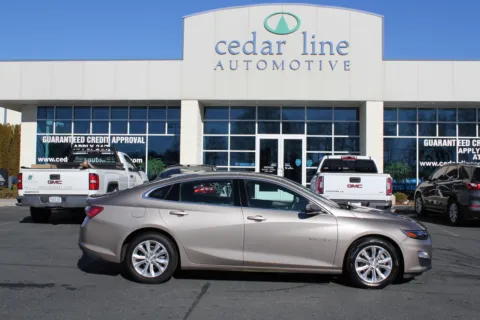 Orange 2022 Chevrolet Malibu LT for sale in Spout Spring, VA