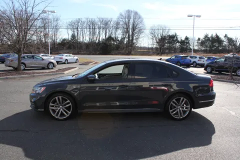 More photos of 2018 Volkswagen Passat 2.0T R-Line at Cedar Line Automotive, VA