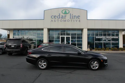 Black 2022 Hyundai SONATA SE for sale in Spout Spring, VA