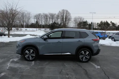 More photos of 2023 Nissan Rogue SL at Cedar Line Automotive, VA