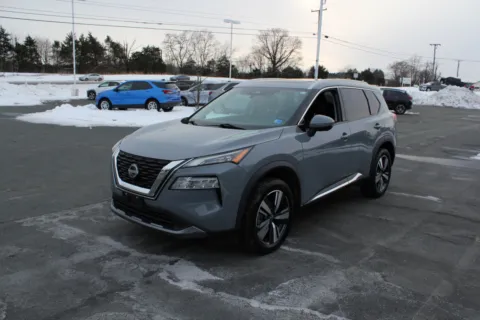 More photos of 2023 Nissan Rogue SL at Cedar Line Automotive, VA