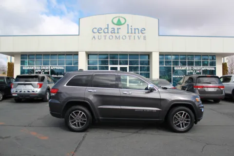 Gray 2021 Jeep Grand Cherokee Limited for sale in Spout Spring, VA