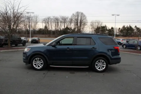 More photos of 2017 Ford Explorer at Cedar Line Automotive, VA