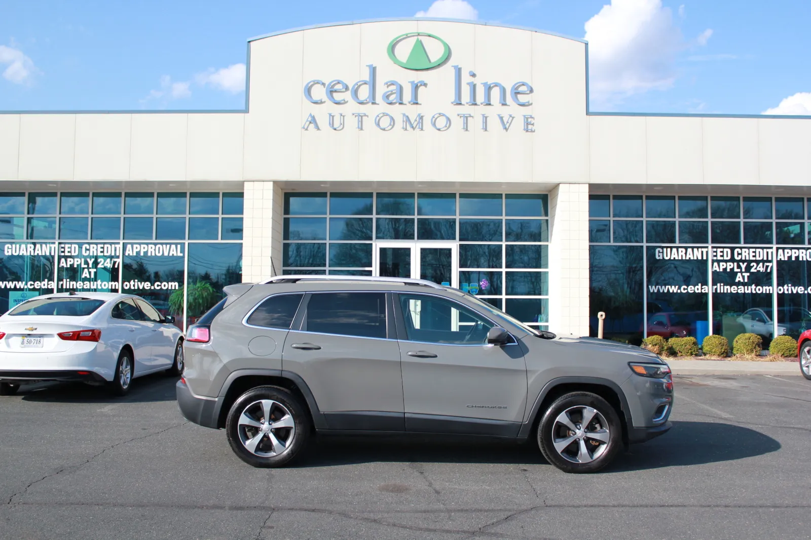 Gray 2020 Jeep Cherokee Limited for sale in Spout Spring, VA