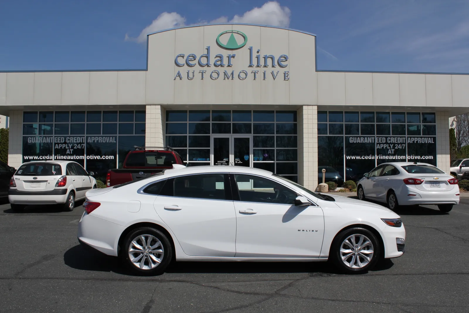 White 2022 Chevrolet Malibu LT for sale in Spout Spring, VA