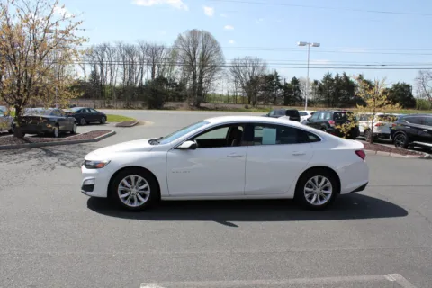 More photos of 2022 Chevrolet Malibu LT at Cedar Line Automotive, VA