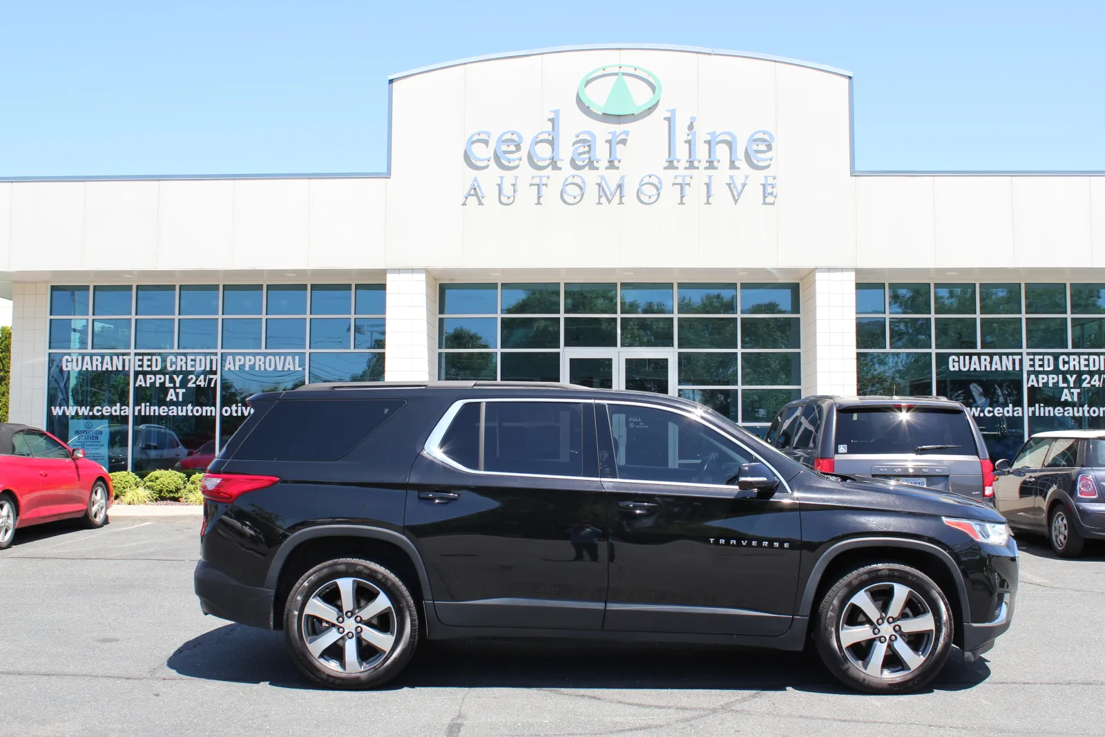 Black 2020 Chevrolet Traverse LT Leather for sale in Spout Spring, VA