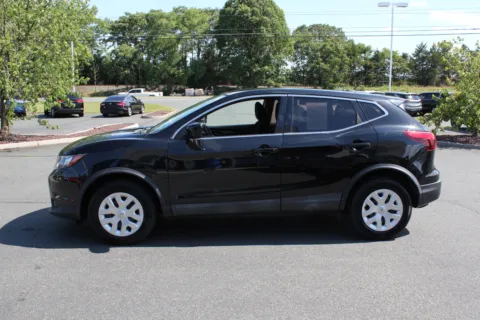 More photos of 2019 Nissan Rogue Sport S at Cedar Line Automotive, VA