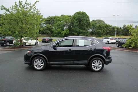 More photos of 2018 Nissan Rogue Sport SV at Cedar Line Automotive, VA