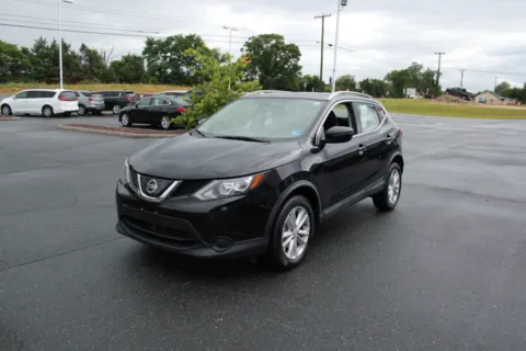 More photos of 2018 Nissan Rogue Sport SV at Cedar Line Automotive, VA
