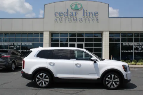 White 2022 Kia Telluride S for sale in Spout Spring, VA