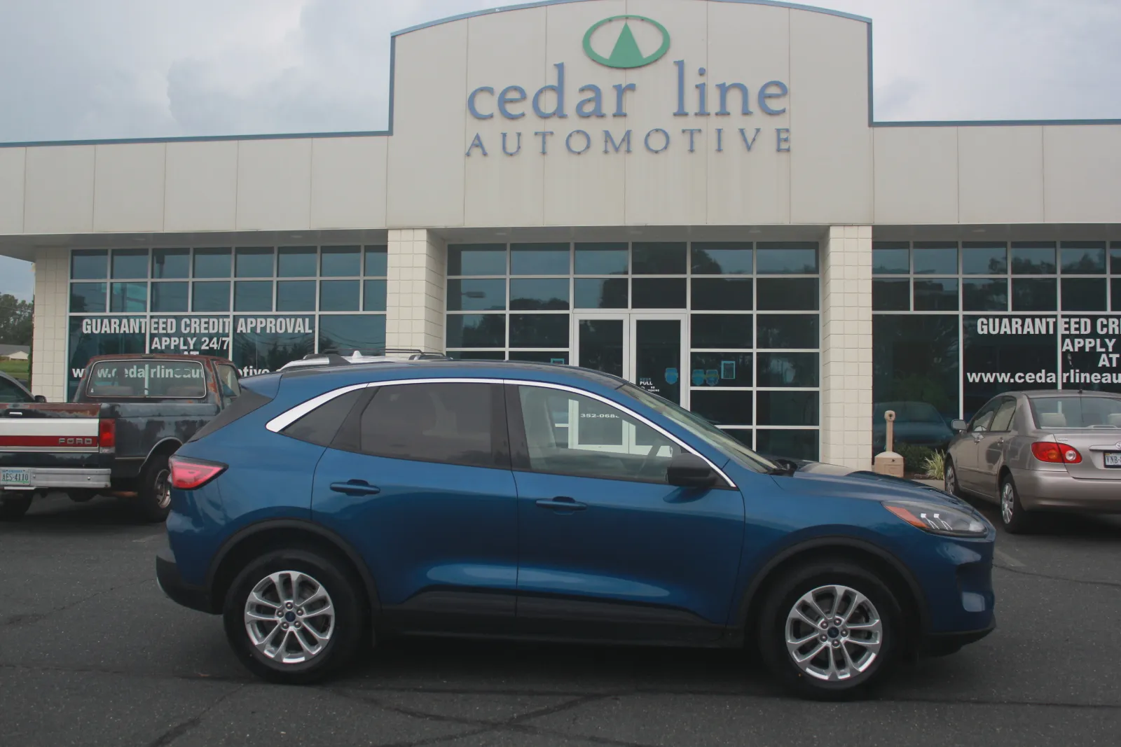 Blue 2022 Ford Escape Hybrid SE for sale in Spout Spring, VA