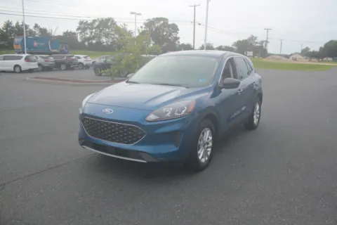 More photos of 2022 Ford Escape Hybrid SE at Cedar Line Automotive, VA