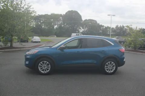 More photos of 2022 Ford Escape Hybrid SE at Cedar Line Automotive, VA