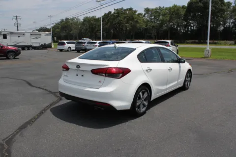 More photos of 2018 Kia Forte S at Cedar Line Automotive, VA