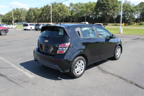 More photos of 2020 Chevrolet Sonic LT at Cedar Line Automotive, VA