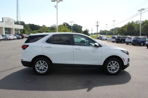 More photos of 2023 Chevrolet Equinox LT at Cedar Line Automotive, VA