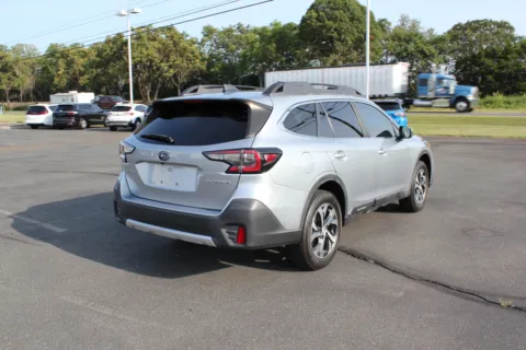 More photos of 2022 Subaru Outback Limited at Cedar Line Automotive, VA
