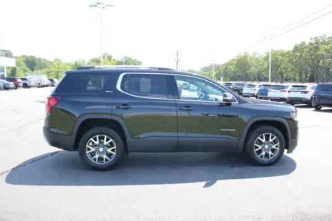 More photos of 2023 GMC Acadia SLT at Cedar Line Automotive, VA