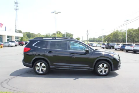 More photos of 2019 Subaru Ascent Premium 8-Passenger at Cedar Line Automotive, VA