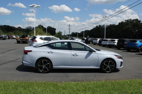 More photos of 2024 Nissan Altima 2.5 SR at Cedar Line Automotive, VA