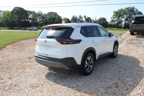 More photos of 2022 Nissan Rogue SV at Cedar Line Automotive, VA
