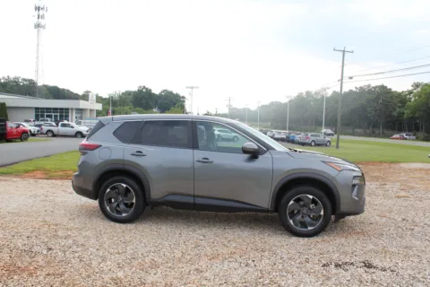 More photos of 2024 Nissan Rogue SV at Cedar Line Automotive, VA