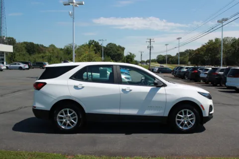 More photos of 2023 Chevrolet Equinox LS at Cedar Line Automotive, VA
