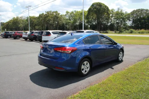 More photos of 2017 Kia Forte LX at Cedar Line Automotive, VA