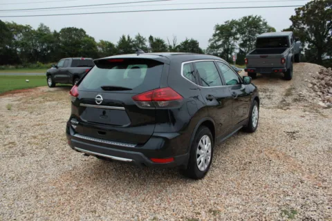 More photos of 2018 Nissan Rogue S at Cedar Line Automotive, VA