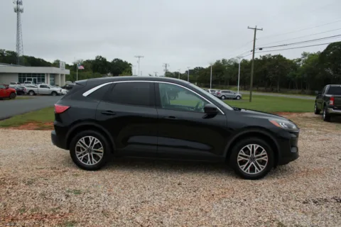 More photos of 2022 Ford Escape SEL at Cedar Line Automotive, VA