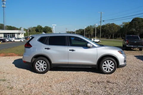 More photos of 2019 Nissan Rogue S at Cedar Line Automotive, VA