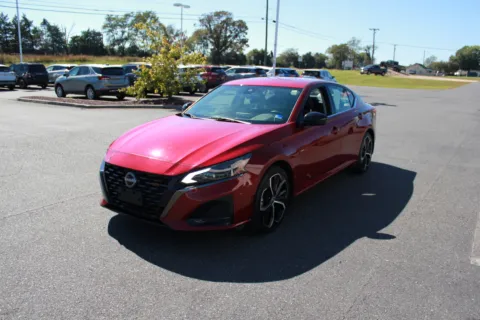 More photos of 2023 Nissan Altima 2.5 SR at Cedar Line Automotive, VA