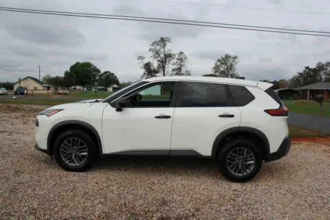 White 2023 Nissan Rogue S for sale in Spout Spring, VA