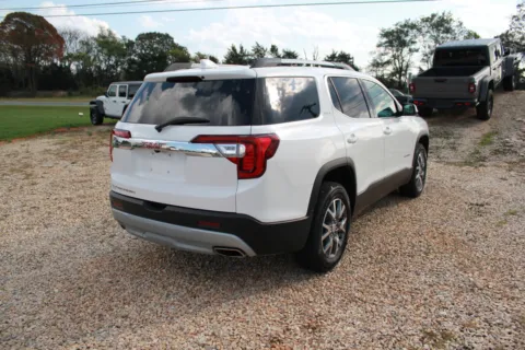 More photos of 2023 GMC Acadia SLT at Cedar Line Automotive, VA