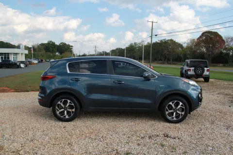 More photos of 2021 Kia Sportage LX at Cedar Line Automotive, VA