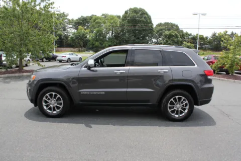 More photos of 2016 Jeep Grand Cherokee LIMITED at Cedar Line Automotive, VA