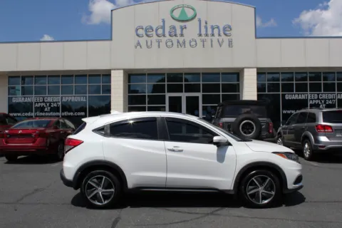 White 2022 Honda HR-V EX for sale in Spout Spring, VA