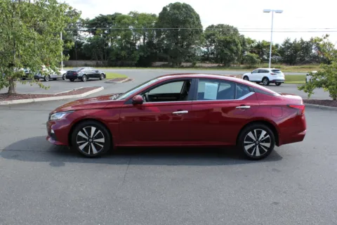 More photos of 2021 Nissan Altima 2.5 SV at Cedar Line Automotive, VA